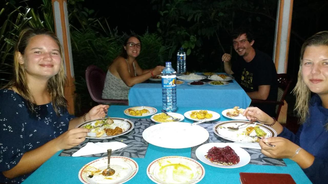 Senith Guest House Mirissa Εξωτερικό φωτογραφία